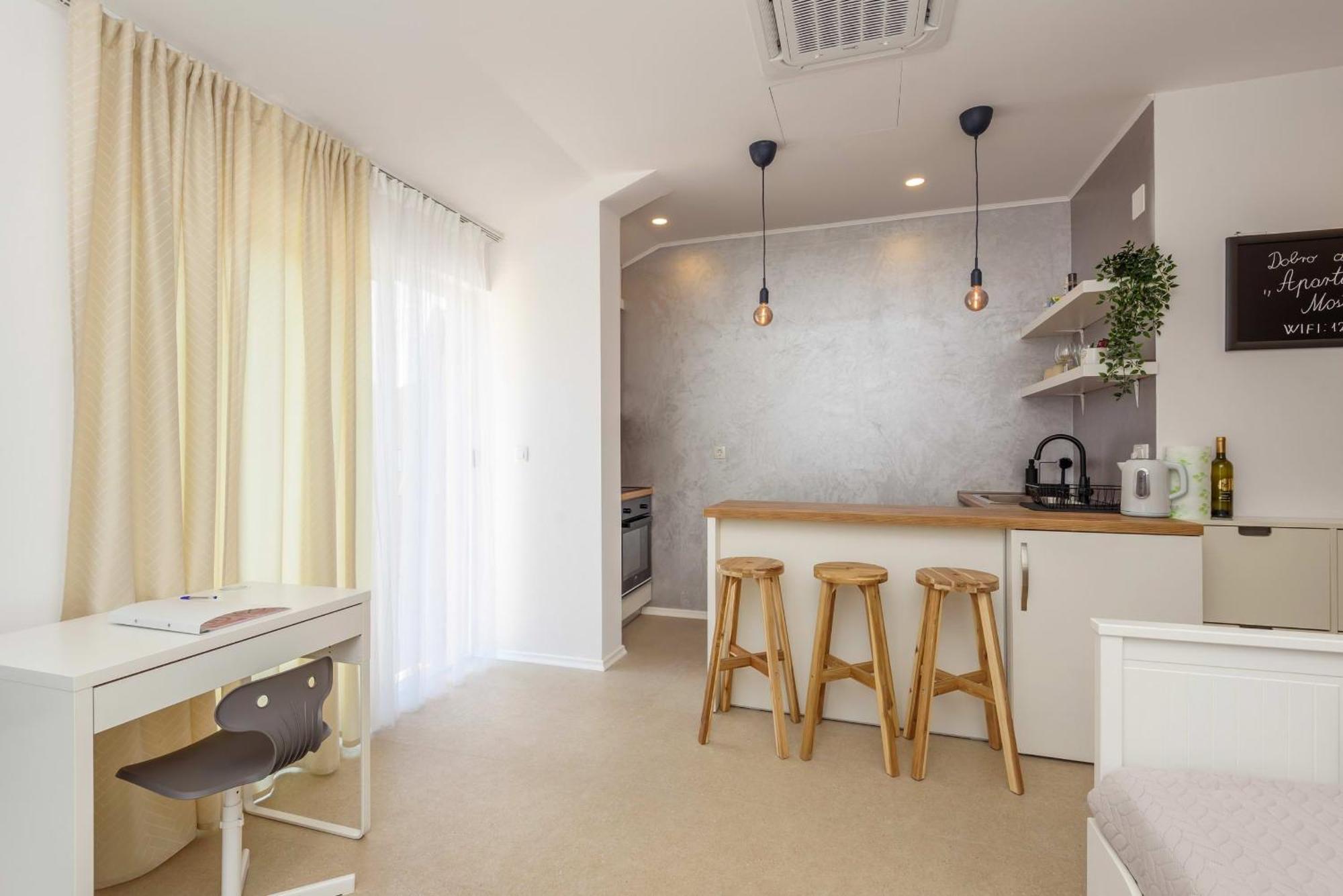 Apartmani Mostina Near River โพลเช ภายนอก รูปภาพ